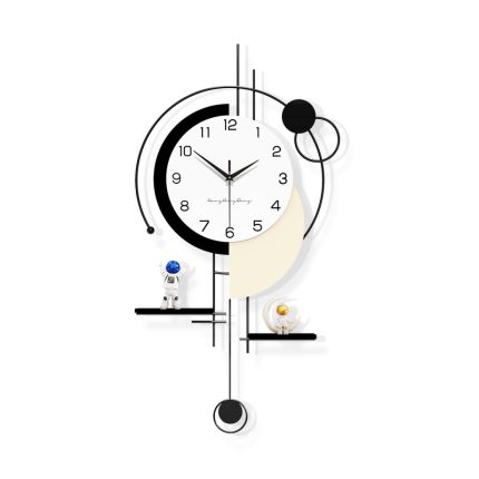Creative astronaut figurine clock